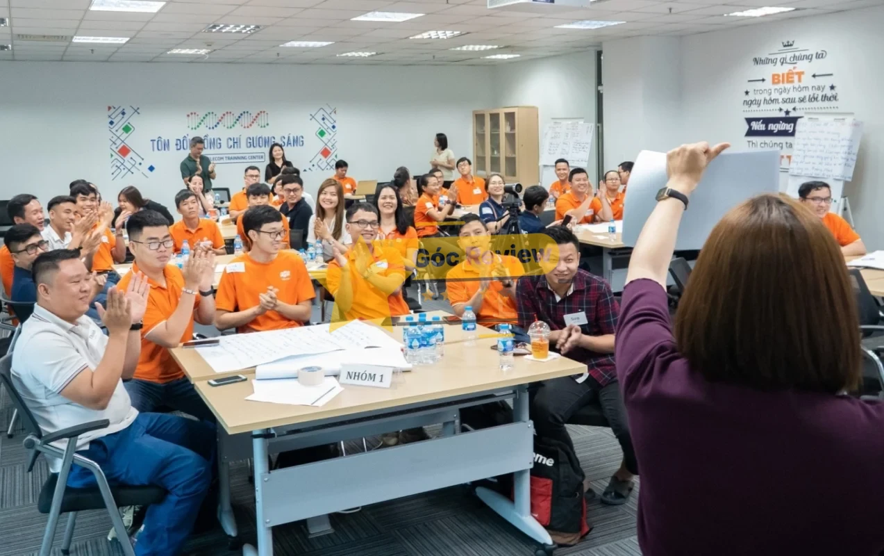 Review Công Ty Cp Bán Lẻ Kỹ Thuật Số Fpt Có Uy Tín Không? 16 Đánh giá môi trường làm việc tại FPT Retail (góc nhìn nội bộ)